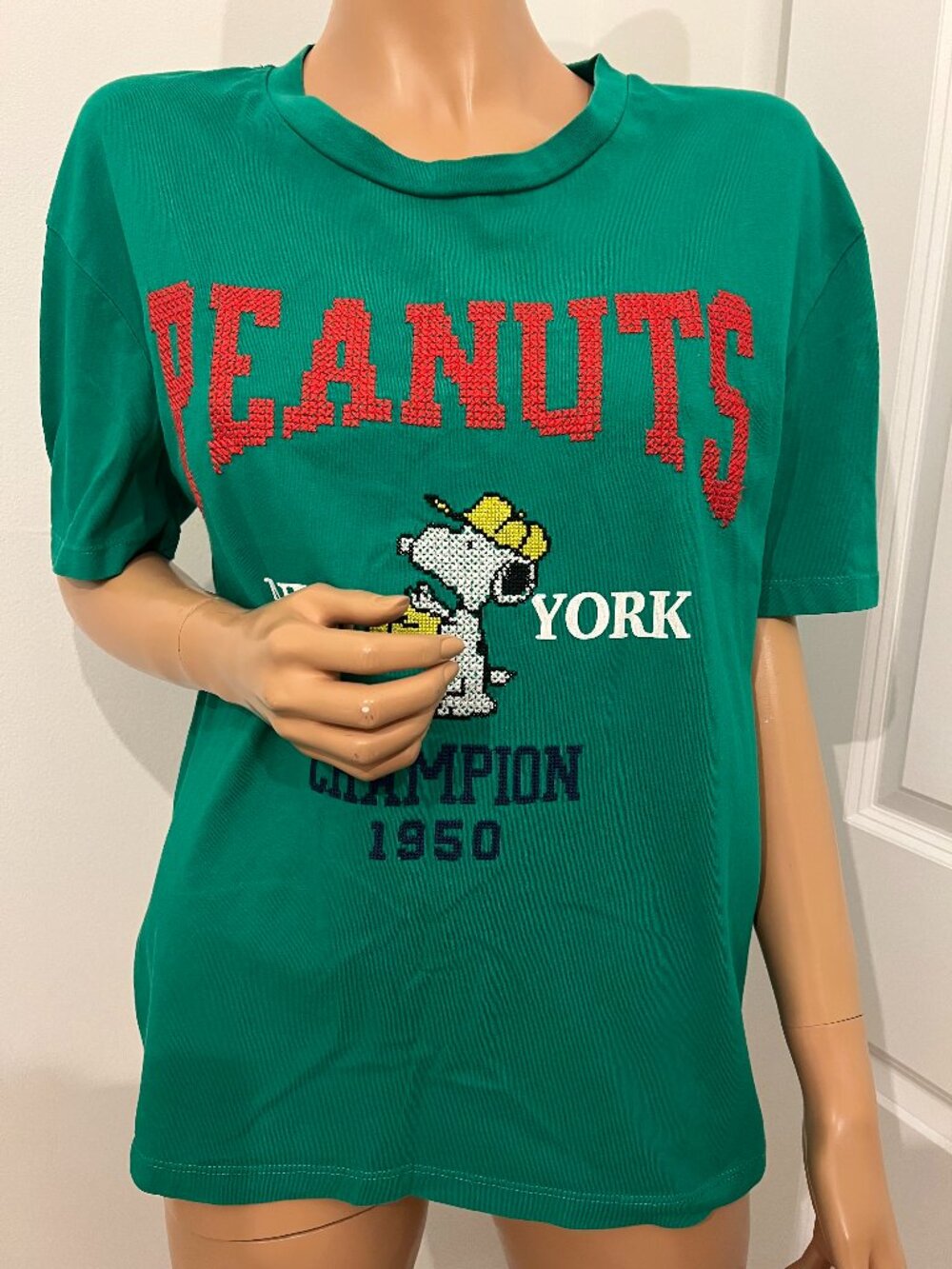 Zara Peanuts Snoopy Green Cross Stitch Graphic T-Shirt Tee 100% Cotton XS (4-6)